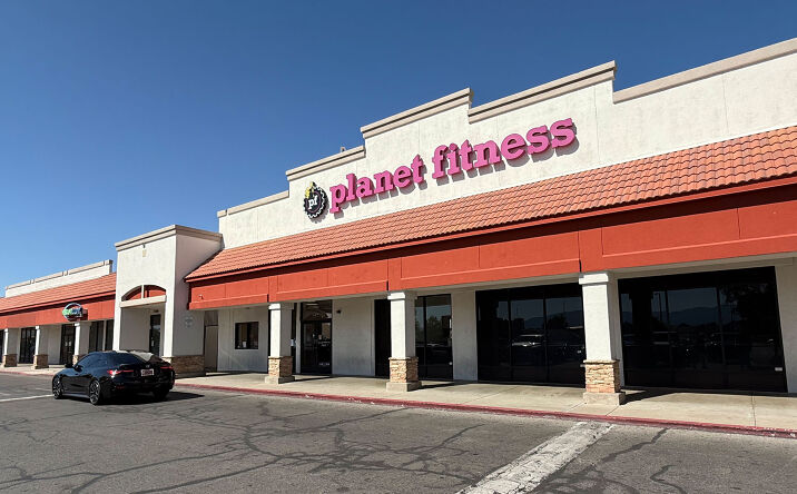 Pictures of Retail property located at 3301 Coors Blvd NW, Albuquerque, NM 87120 for lease - image #1
