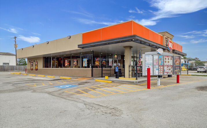 Pictures of Restaurant property located at 10404 Telephone Rd, Houston, TX 77075 for lease - image #1