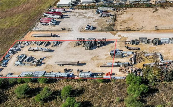 Pictures of Land property located at 7409 Buttrum Wy, New Braunfels, TX 78130 for lease - image #1
