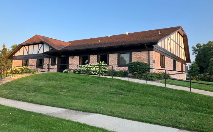 Pictures of Office property located at 1305 Chestnut St, West Bend, WI 53095 for lease - image #1