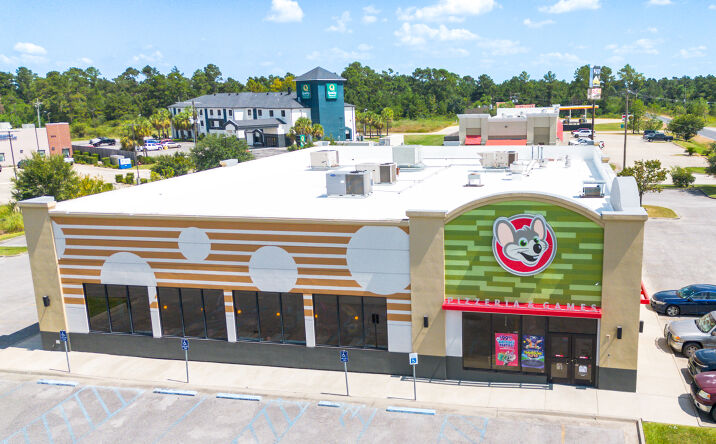 Pictures of Retail property located at 3221 E Prien Lake Rd, Lake Charles, LA 70615 for lease - image #1
