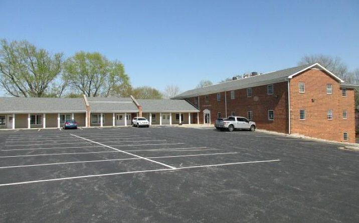 Pictures of Office property located at 6317 NE Antioch Suite 108 Road, Gladstone, MO 64119 for lease - image #1