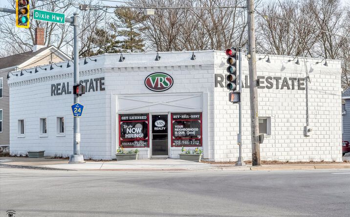Pictures of Office property located at 446 W Indiana Avenue, Beecher, IL 60401 for lease - image #1
