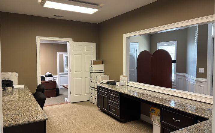 Pictures of Office property located at 20 Pointe N Dr, Cartersville, GA 30120 for lease - image #1