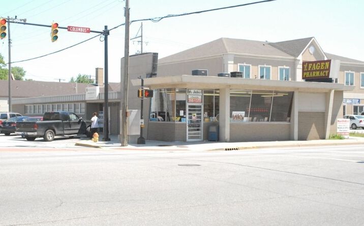 Pictures of Retail property located at 2002 E Columbus Dr, East Chicago, IN 46312 for lease - image #1