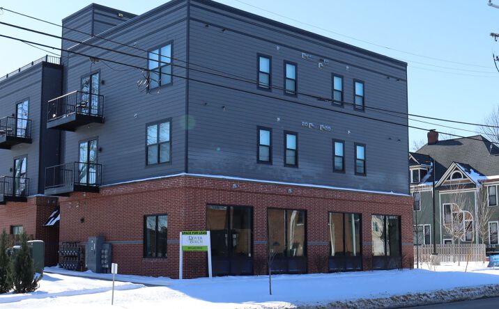 Pictures of Retail, Office property located at 609 W Kalamazoo Ave, Kalamazoo, MI 49007 for lease - image #1