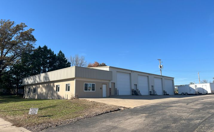 Pictures of Industrial, Office property located at 2120 Market St, Beatrice, NE 68310 for lease - image #1