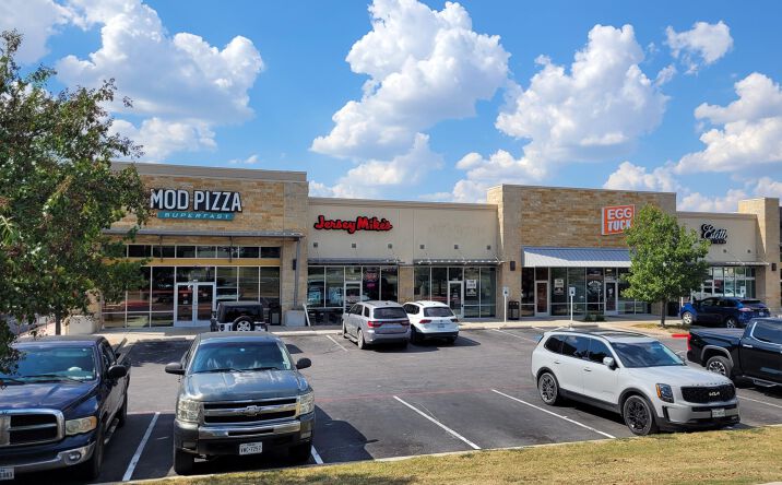 Pictures of Retail property located at 2102 S 31st St, Temple, TX 76504 for lease - image #1