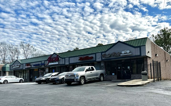 Pictures of Retail, Office, Restaurant property located at 1728 Campbellton Rd SW, Atlanta, GA 30311 for lease - image #1