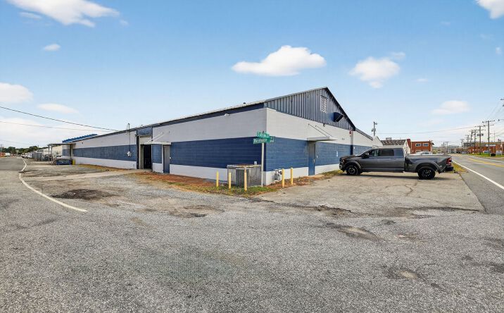 Pictures of Industrial property located at 800 Warehouse St, Greensboro, NC 27405 for lease - image #1