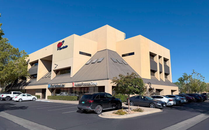 Pictures of Office property located at 6605 Uptown Blvd NE, Albuquerque, NM 87110 for lease - image #1