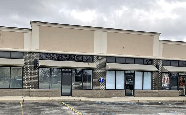 Pictures of Retail property located at 3421 Briarfield Blvd, Maumee, OH 43537 for lease - image #1
