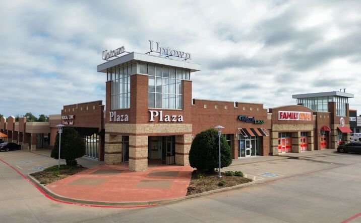 Pictures of Retail property located at 7505 SE 15th St, Midwest City, OK 73110 for lease - image #1