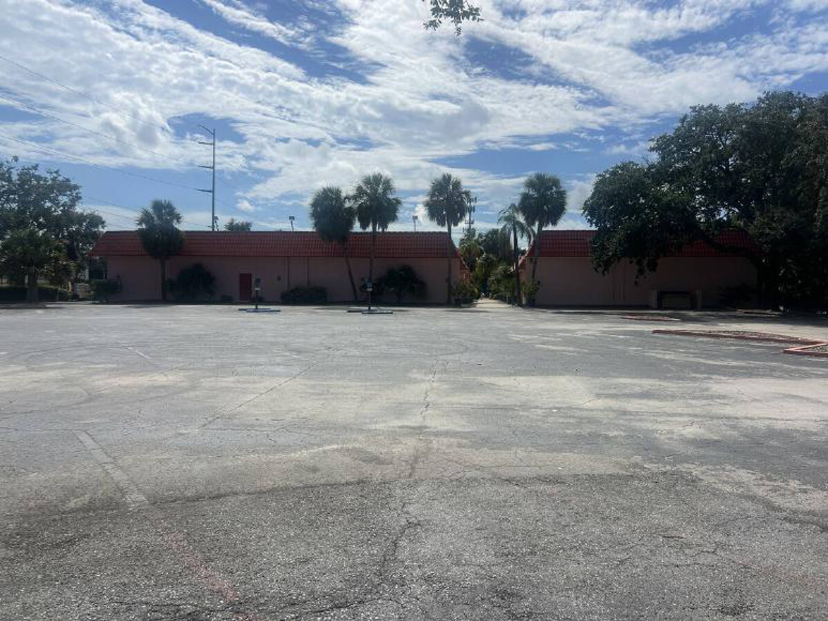 6449 38th Ave, St. Petersburg, FL 33709 | Crexi.com