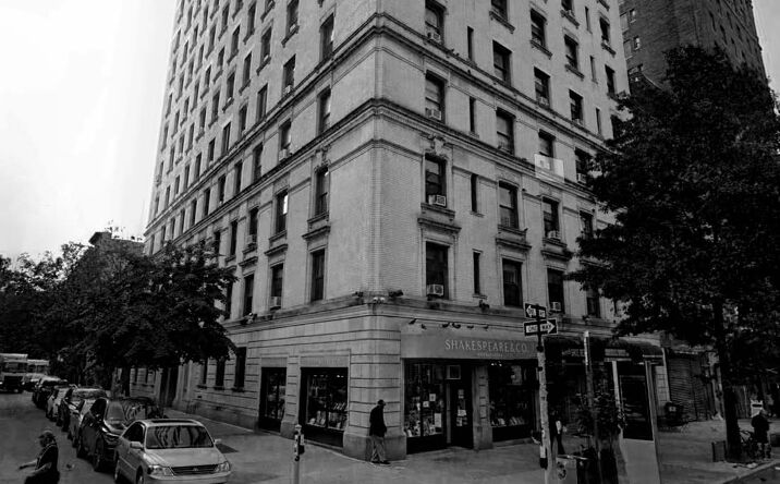 Pictures of Retail, Restaurant property located at 2738 Broadway, New York, NY 10025 for lease - image #1