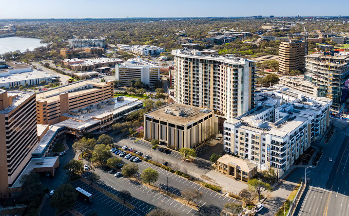 Pictures of Office property located at 210 Barton Springs Rd, Austin, TX 78704 for lease - image #1