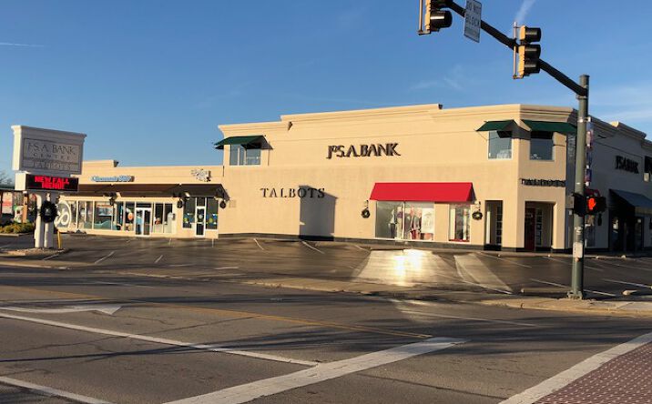 Pictures of Retail, Office property located at 7565 Kenwood Rd, Cincinnati, OH 45236 for lease - image #1