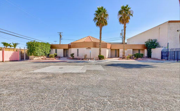 Pictures of Office property located at 872 E Sahara Ave, Las Vegas, NV 89104 for lease - image #1