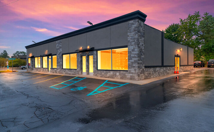 Pictures of Retail, Office property located at 2701 Elizabeth Lake Rd, Waterford, MI 48328 for lease - image #1