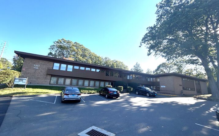 Pictures of Office property located at 1211 W Main St, Waterbury, CT 06708 for lease - image #1