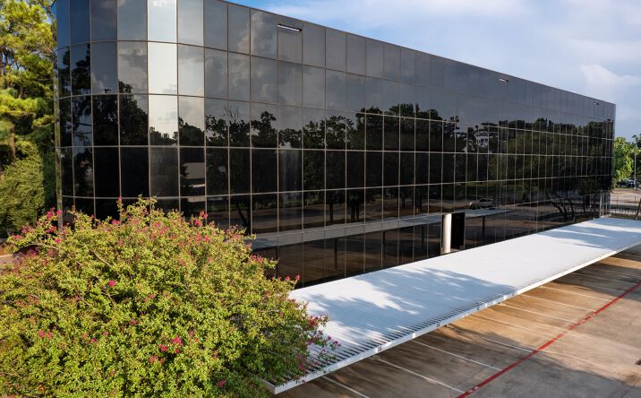 Pictures of Office property located at 15425 N I-45, Houston, TX 77090 for lease - image #1