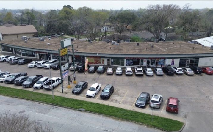 Pictures of Retail property located at 4802-4822 Martin Luther King Blvd, Houston, TX 77021 for lease - image #1