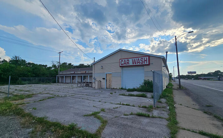 Pictures of Retail property located at 4921-31 W 5th Avenue, Gary, IN 46406 for lease - image #1