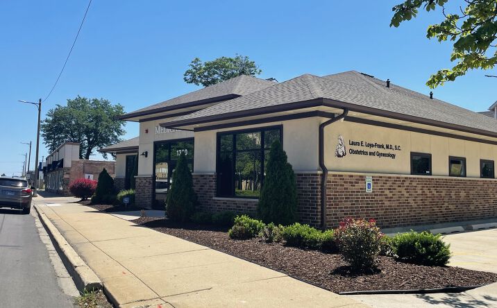 Pictures of Office property located at 1350 W Lake Street 2, Melrose Park, IL 60160 for lease - image #1