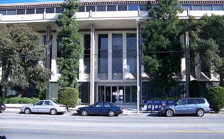 Pictures of Office property located at 7120 Hayvenhurst Ave, Los Angeles, CA 91406 for lease - image #1