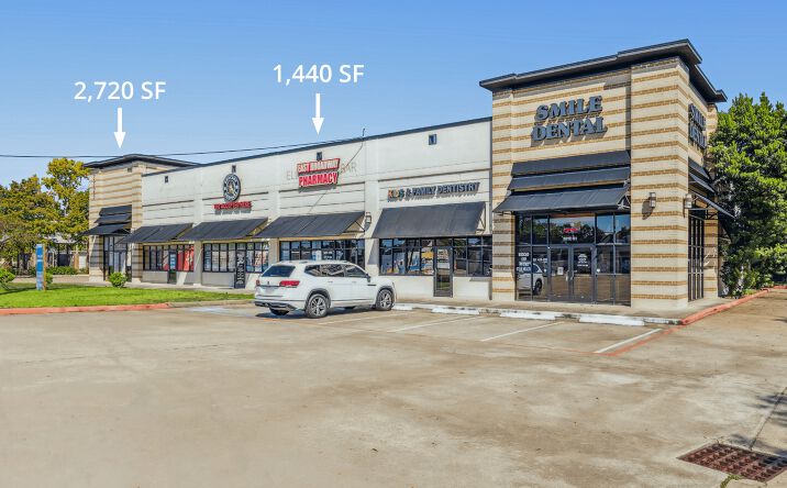 Pictures of Retail property located at 3525 E Broadway St, Pearland, TX 77581 for lease - image #1