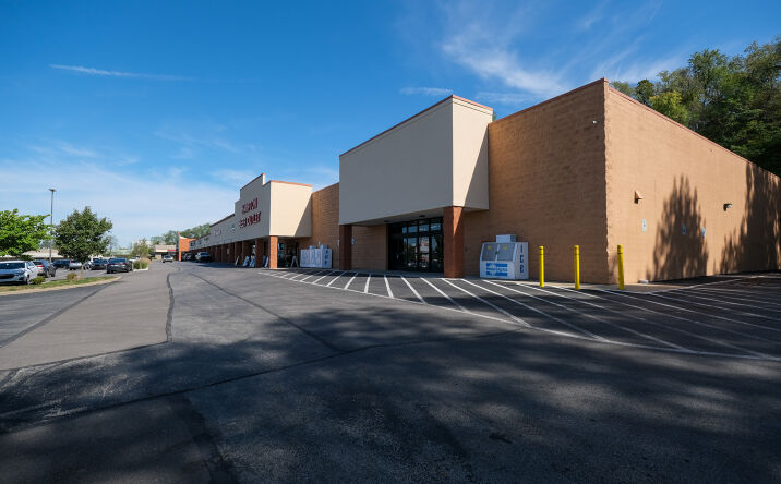 Pictures of Retail property located at 4706 State Hwy 8, Allison Park, PA 15101 for lease - image #1