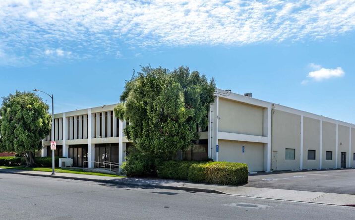 Pictures of Retail property located at 12530 - 12540 Beatrice St, Los Angeles, CA 90066 for lease - image #1