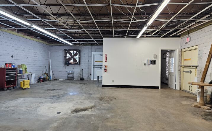 Pictures of Retail, Industrial, Special Purpose property located at 8323 McCullough Ave, San Antonio, TX 78216 for lease - image #1