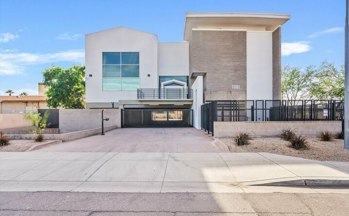 Pictures of Office property located at 1301 E Almeria Rd, Phoenix, AZ 85006 for lease - image #1