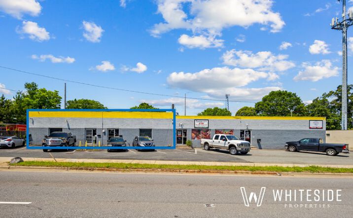 Pictures of Office, Industrial property located at 4427 Brookshire Blvd, Charlotte, NC 28216 for lease - image #1