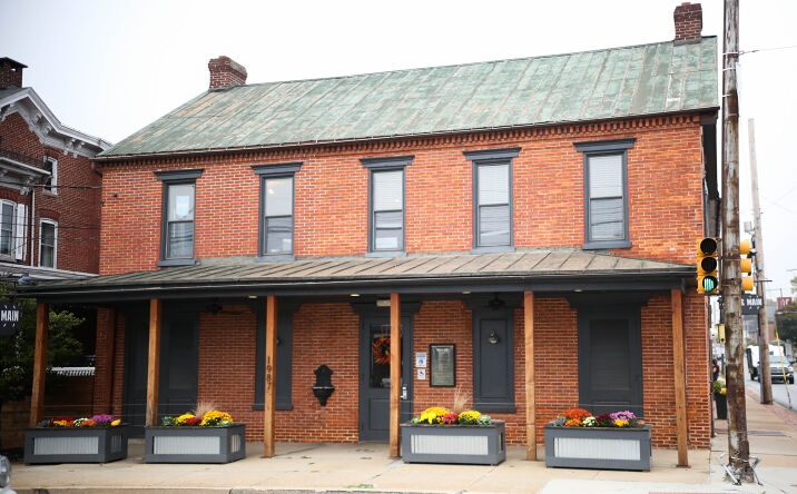 Pictures of Office, Retail property located at 1987 State St, East Petersburg, PA 17520 for lease - image #1