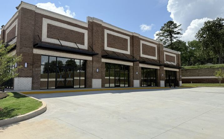 Pictures of Retail, Office, Restaurant property located at 4370 Atlanta Hwy, Hiram, GA 30141 for lease - image #1