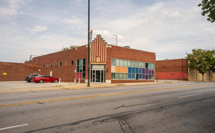 Pictures of Retail, Office property located at 1006 Linwood Blvd, KCMO, MO 64109 for lease - image #1