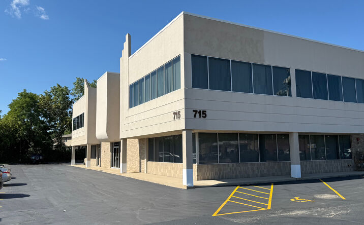 Pictures of Office property located at 715 Lake St, Oak Park, IL 60301 for lease - image #1