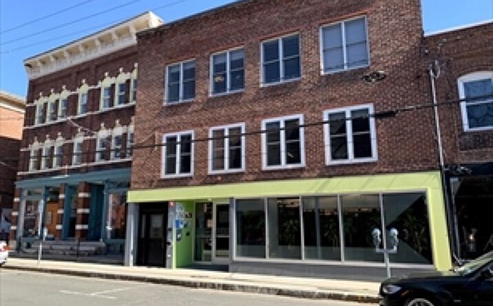 Pictures of Retail, Office, Industrial property located at 9 1/2 Market St, Northampton, MA 01060 for lease - image #1