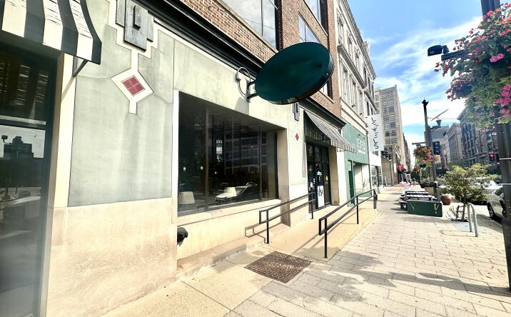 Pictures of Retail, Restaurant property located at 1407 Washington Ave, St. Louis, MO 63103 for lease - image #1