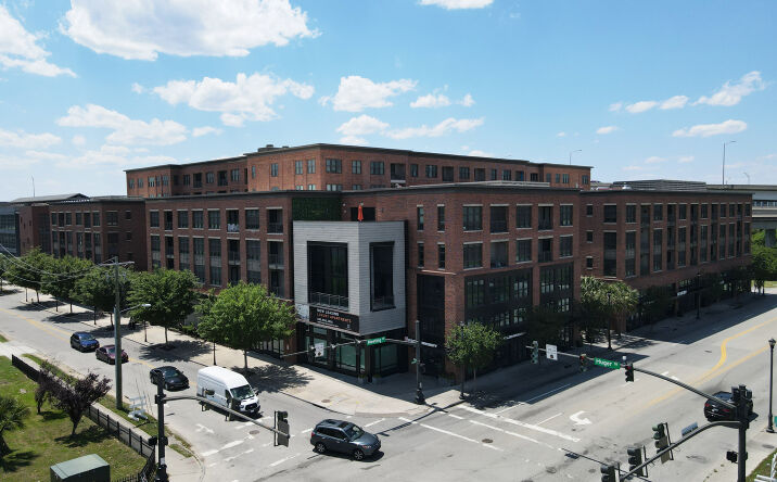 Pictures of Retail property located at 601 Meeting St, Charleston, SC 29403 for lease - image #1