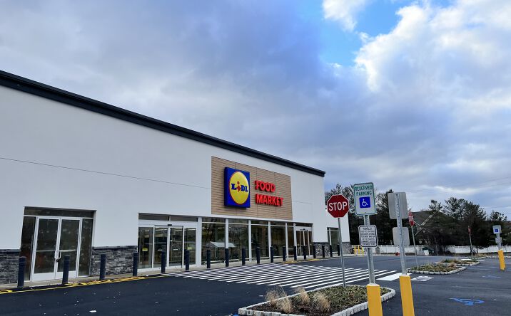 Pictures of Retail property located at 599 W Mt Pleasant Ave, Livingston, NJ 07039 for lease - image #1