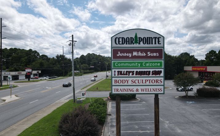 Pictures of Retail property located at 1915 Greenville Blvd SE, Greenville, NC 27858 for lease - image #1