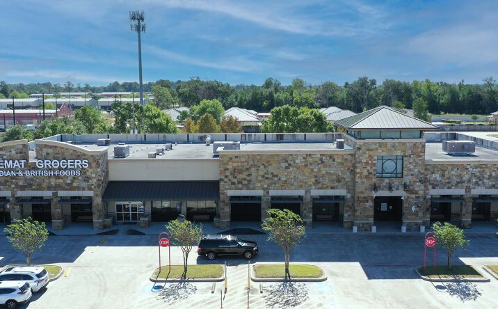 Pictures of Retail property located at 6911 FM 1960, Houston, TX 77069 for lease - image #1