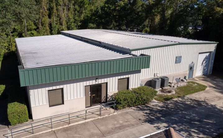 Pictures of Office property located at 6873 Philips Industrial Blvd, Jacksonville, FL 32256 for lease - image #1