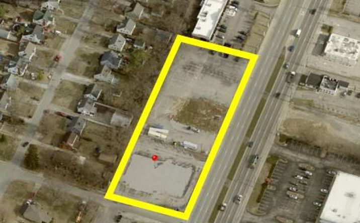 Pictures of Retail, Land, Restaurant property located at 4840 Dixie Hwy, Louisville, KY 40216 for lease - image #1