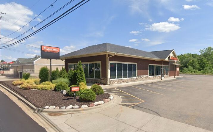 Pictures of Restaurant property located at 380 E Division St NE, Rockford, MI 49341 for lease - image #1
