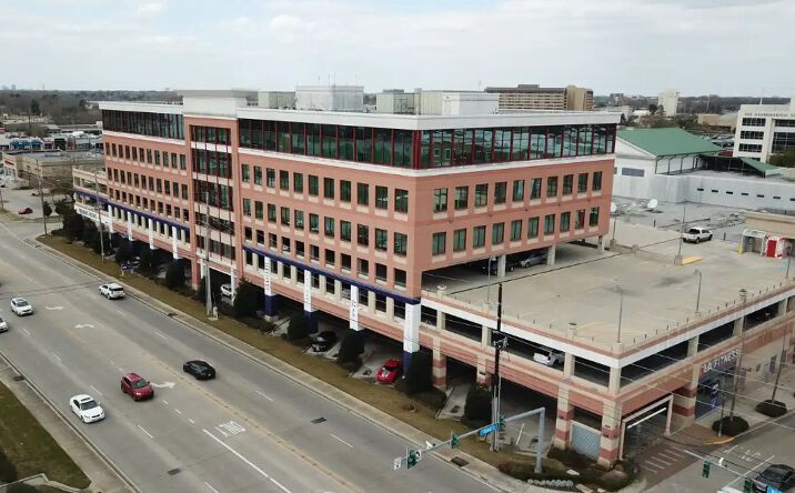 Pictures of Office property located at 10202 Perkins Rowe, Baton Rouge, LA 70810 for lease - image #1