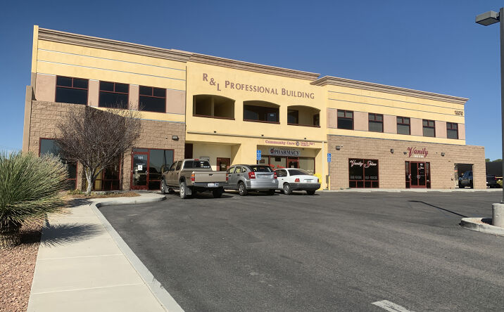Pictures of Office property located at 16070 Tuscola Rd, Apple Valley, CA 92307 for lease - image #1